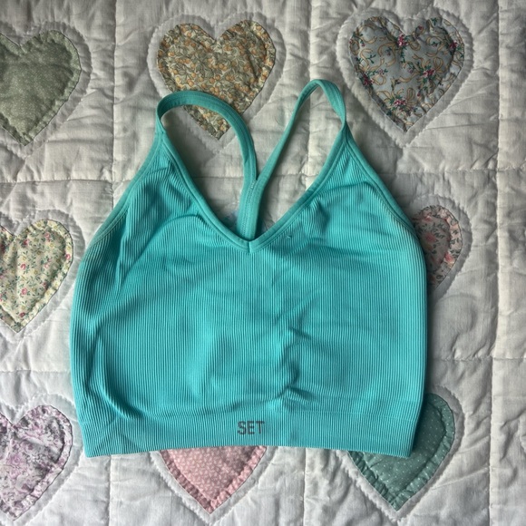 Set Active Electric Sculpt Flex Ribbed V Bra (Size M/L) - Picture 2 of 14